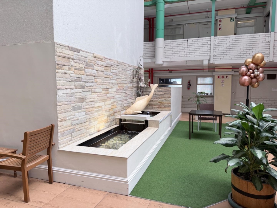 To Let 2 Bedroom Property for Rent in Mouille Point Western Cape